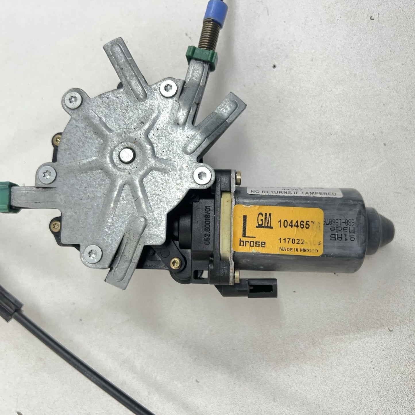 10446574 97-04 CHEVROLET CORVETTE C5 DRIVER LEFT DOOR GLASS WINDOW REGULATOR W/ MOTOR OEM