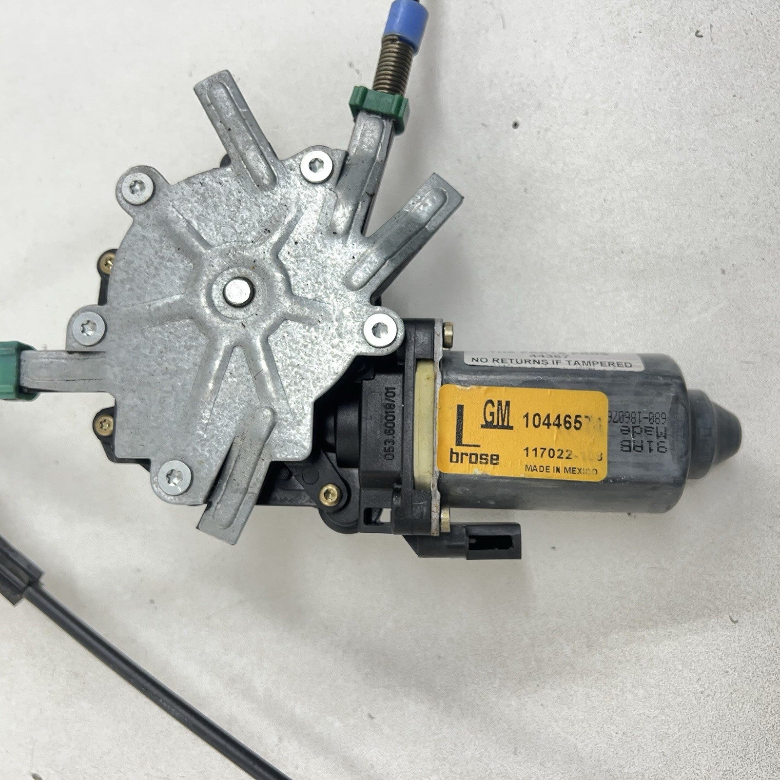 10446574 97-04 CHEVROLET CORVETTE C5 DRIVER LEFT DOOR GLASS WINDOW REGULATOR W/ MOTOR OEM