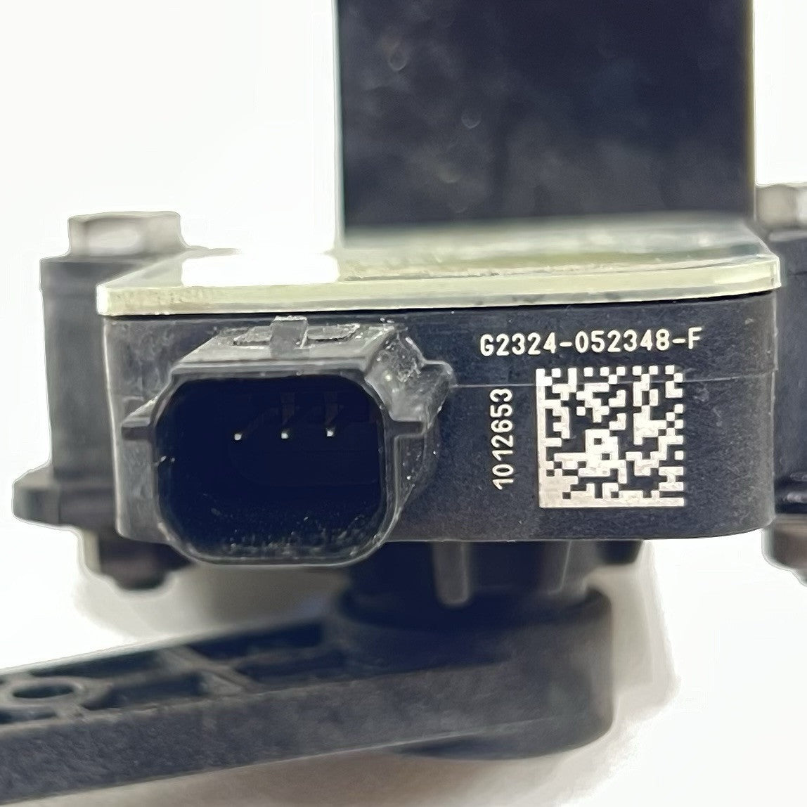 PR3C-5B690-AA / PR3C 5B690 AA / PR3C5B690AA 24-25 FORD MUSTANG GT DRIVER LEFT REAR HEADLIGHT HEIGHT LEVEL SENSOR OEM