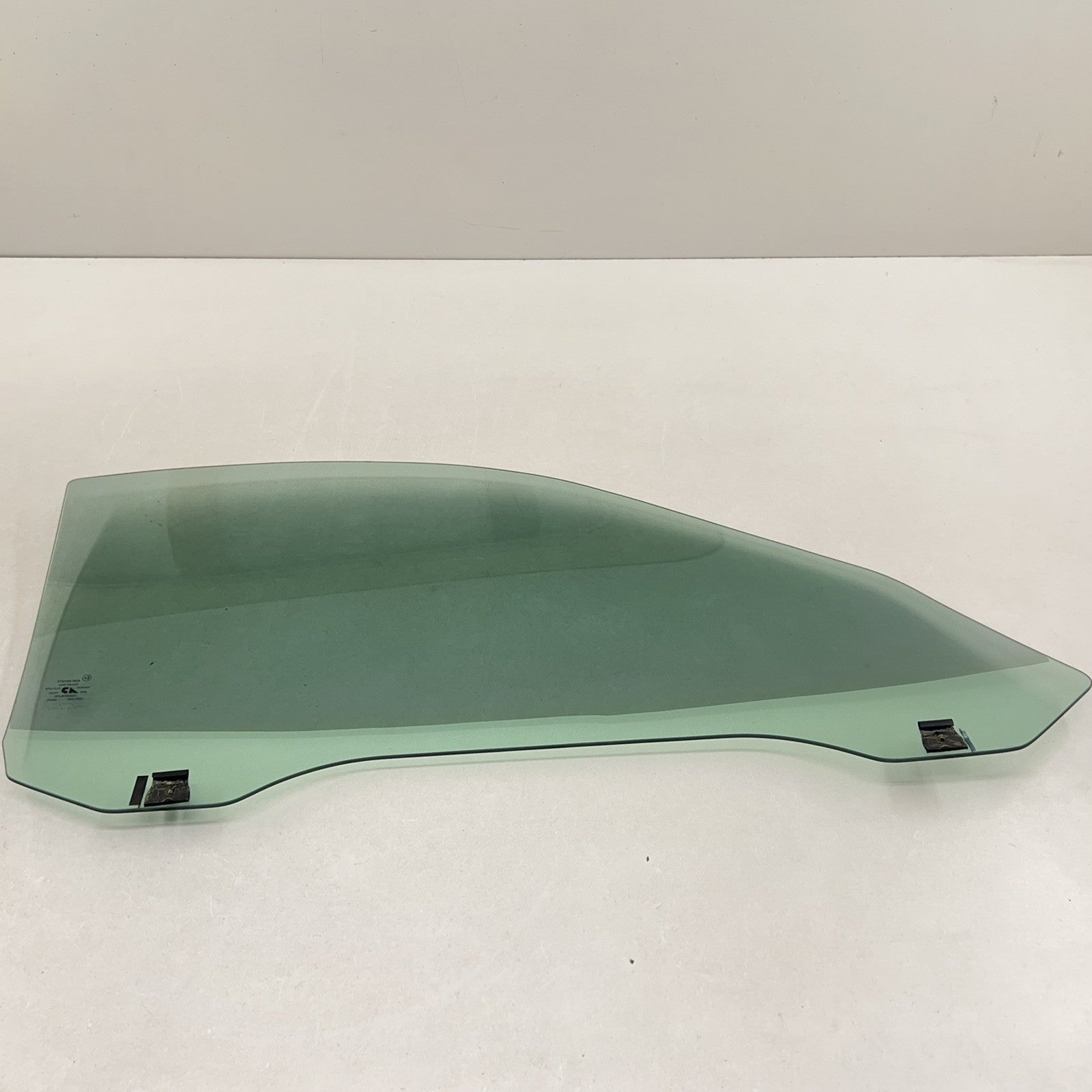 43R-001074 / 43R 001074 / 43R001074 97-04 CHEVROLET CORVETTE C5 DRIVER LEFT DOOR GLASS WINDOW 43R-001074 OEM