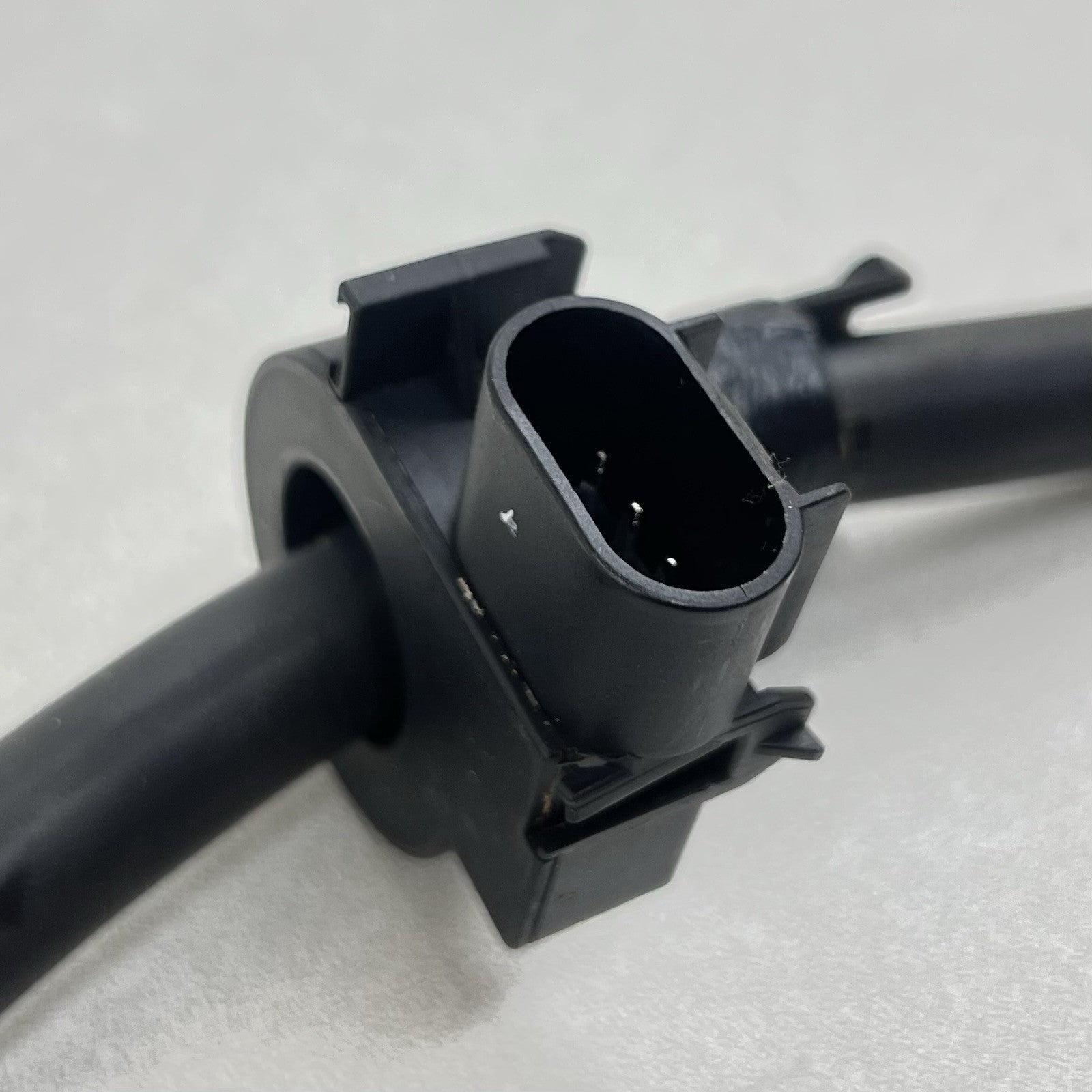 92241442 10-15 CHEVROLET CAMARO SS NEGATIVE BATTERY TERMINAL END LINK CABLE 92241442 OEM