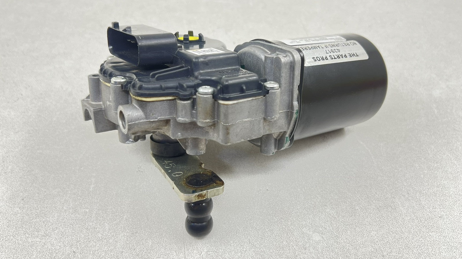 W000048326 24-25 FORD MUSTANG GT FRONT WINDSHIELD WIPER MOTOR OEM