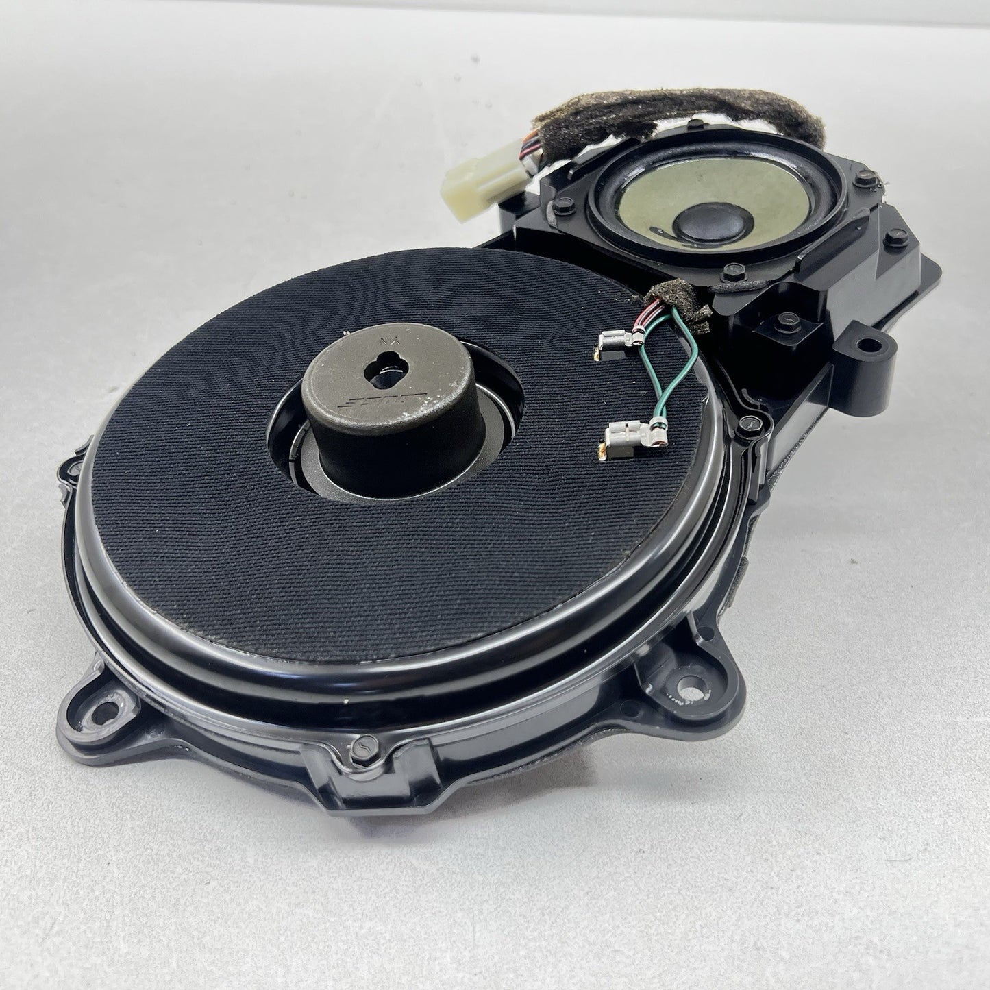 10278959 97-04 CHEVROLET CORVETTE C5 LEFT AND RIGHT DOOR SPEAKER PAIR W/ REAR SPEAKER OEM