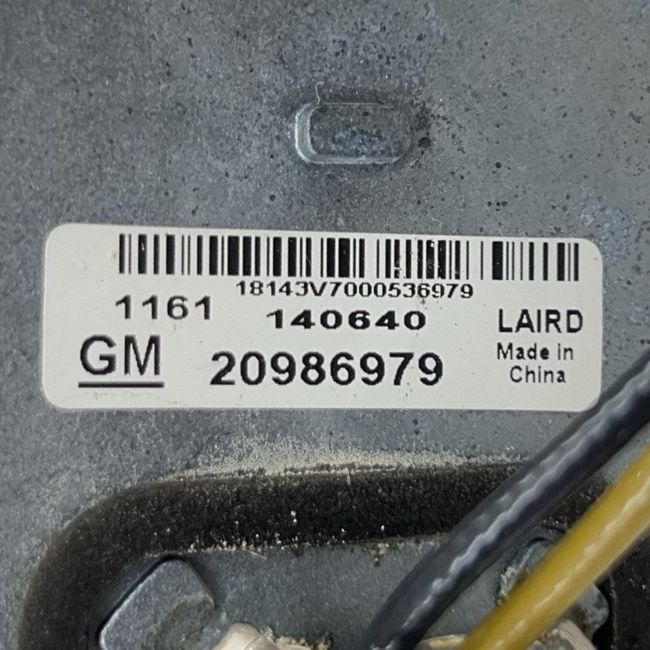 20986979 10-15 CHEVROLET CAMARO SS ROOF SHARK FIN ANTENNA RECEIVER 20986979 OEM