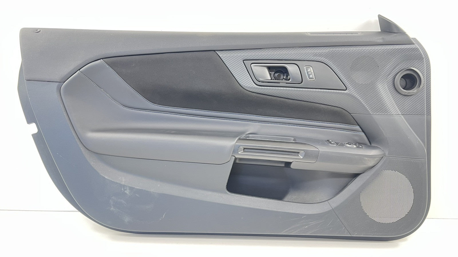 PR3B-C23943-GM319W / PR3B C23943 GM319W / PR3BC23943GM319W 24-25 FORD MUSTANG DARK HORSE DRIVER LEFT DOOR PANEL TRIM LEA