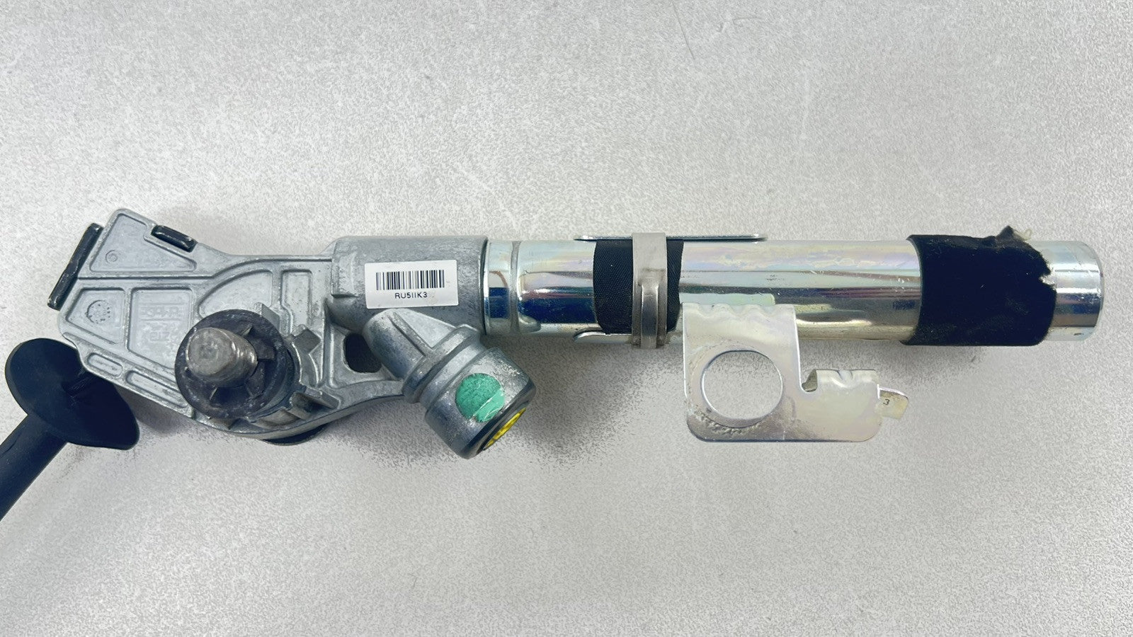 661153300A 24-25 FORD MUSTANG DARK HORSE RIGHT FRONT SEATBELT SEAT BELT RETRACTOR OEM