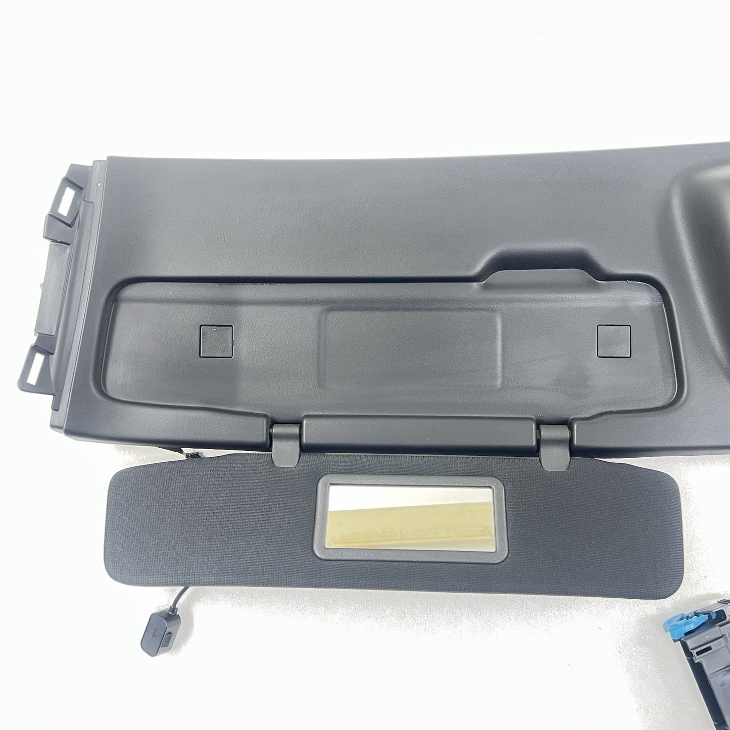 0487575 11-15 CHEVROLET CAMARO CONVERTIBLE OVERHEAD DOME LIGHT W/ SUN VISOR PAIR OEM