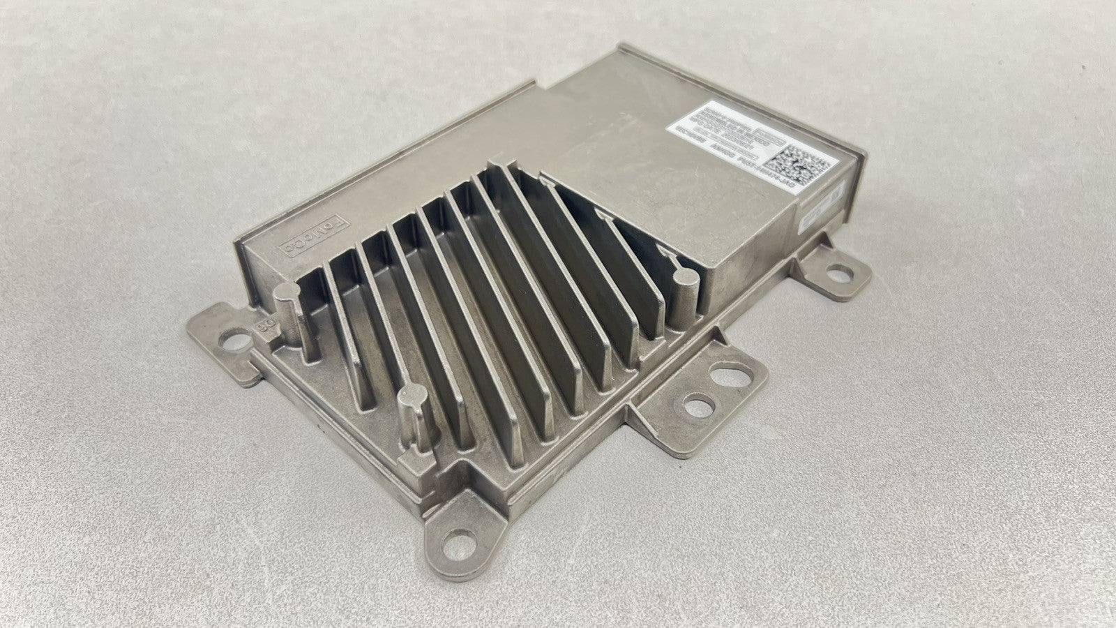 PU5T-14H474-JAG / PU5T 14H474 JAG / PU5T14H474JAG 24-25 FORD MUSTANG GT GATEWAY CONTROL MODULE PU5T-14H474-JAG OEM