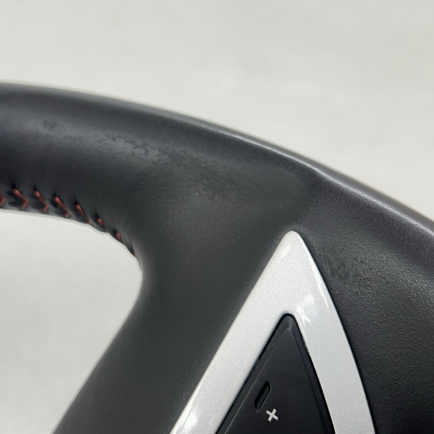 92245960 10-11 CHEVROLET CAMARO SS DRIVER STEERING WHEEL WITH PADDLE SHIFTERS LEATHER OEM