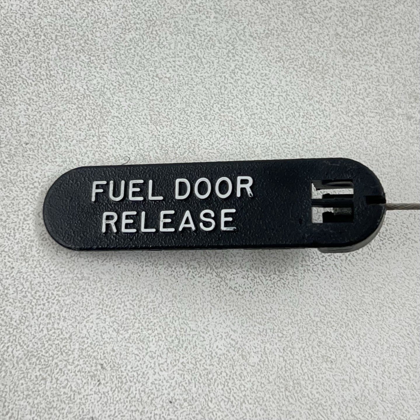 10401497 97-04 CHEVROLET CORVETTE C5 FUEL TANK GAS CAP DOOR LID ASSEMBLY 10401497 OEM