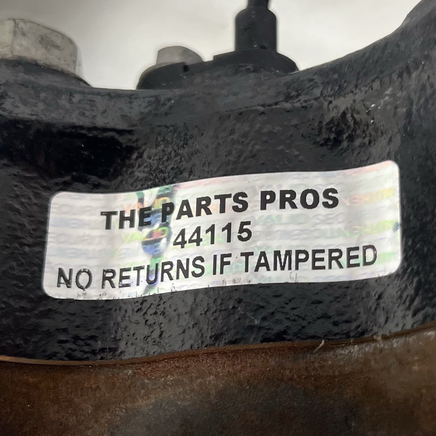 R3C-3K171-A / R3C 3K171 A / R3C3K171A 24-25 FORD MUSTANG PERFORMANCE PACK LEFT FRONT SPINDLE KNUCKLE HUB BEARING OEM