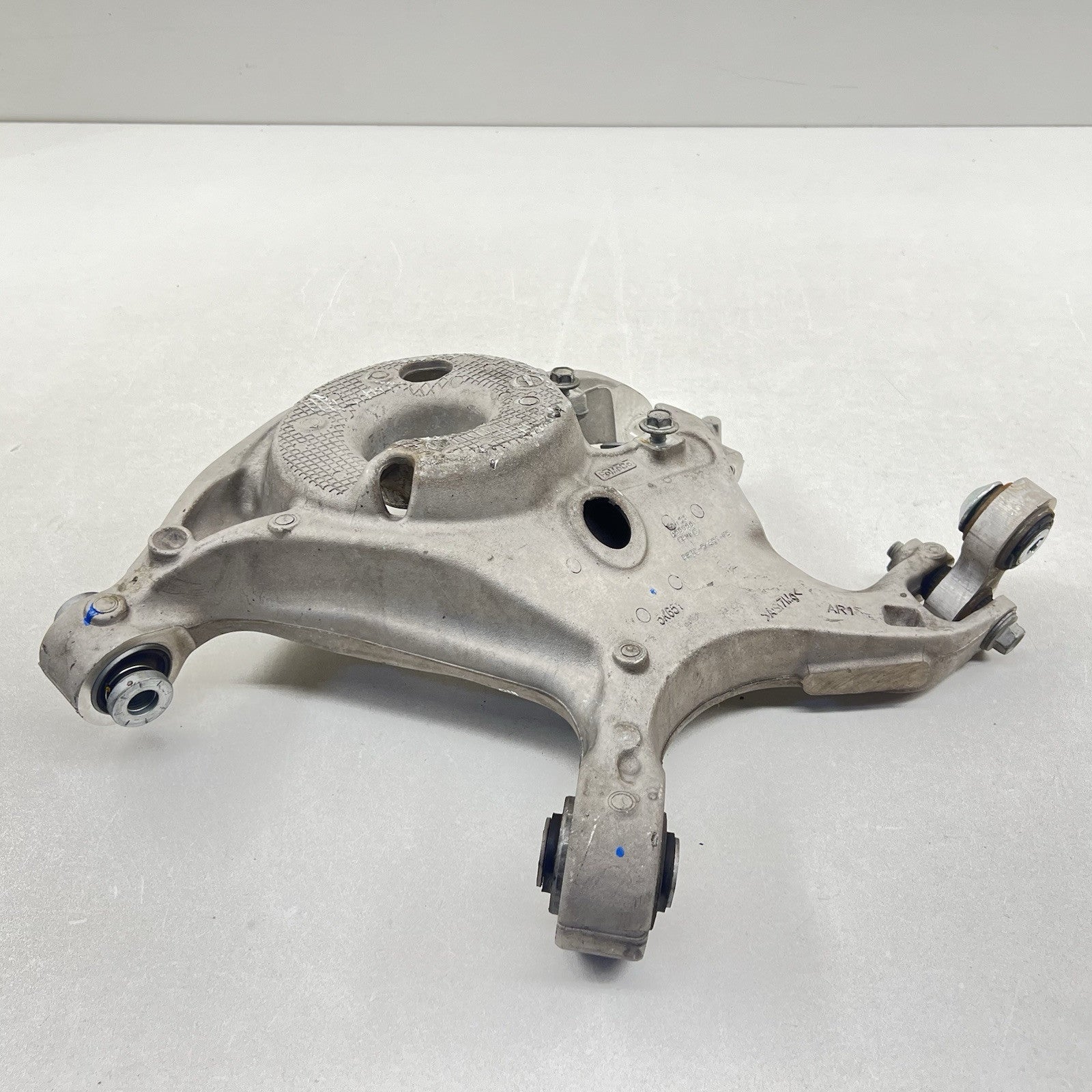 PR3C-5K551-FB / PR3C 5K551 FB / PR3C5K551FB 24-25 FORD MUSTANG GT PASSENGER RIGHT REAR CONTROL ARM PARTIAL SET OEM