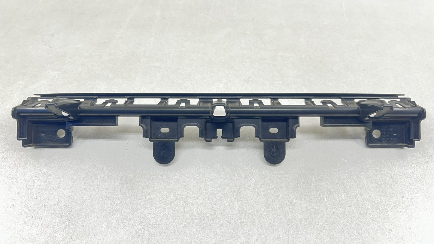 PR3B-17B861-A / PR3B 17B861 A / PR3B17B861A 24-25 FORD MUSTANG GT REAR CENTER BUMPER BRACKET SUPPORT MOUNT PR3B-17B861-A