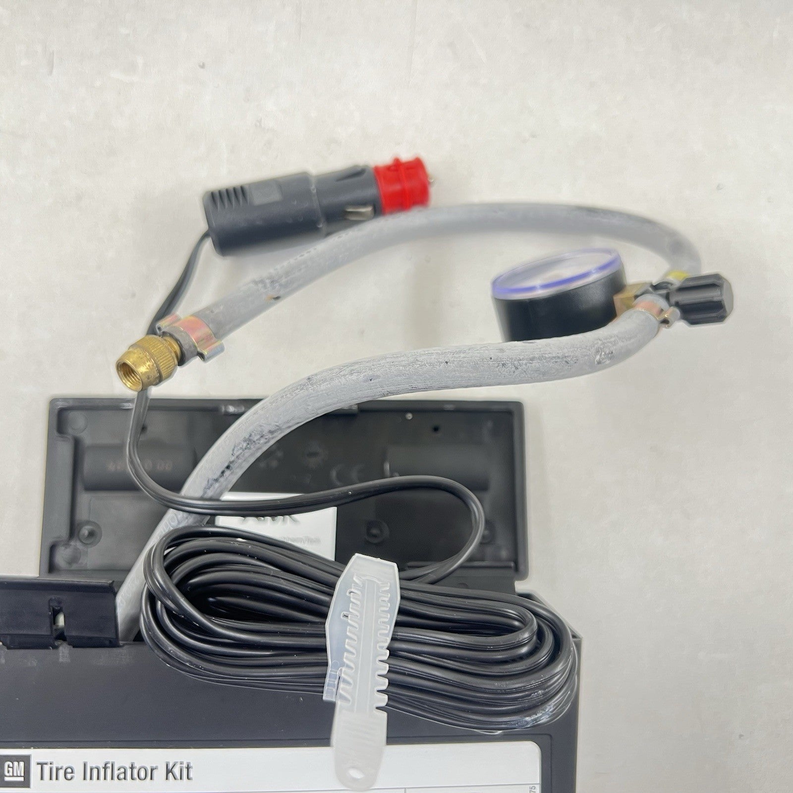 9594073 01-04 CORVETTE C5 Z06 EMERGENCY AIR COMPRESSOR TIRE INFLATION PUMP KIT OEM