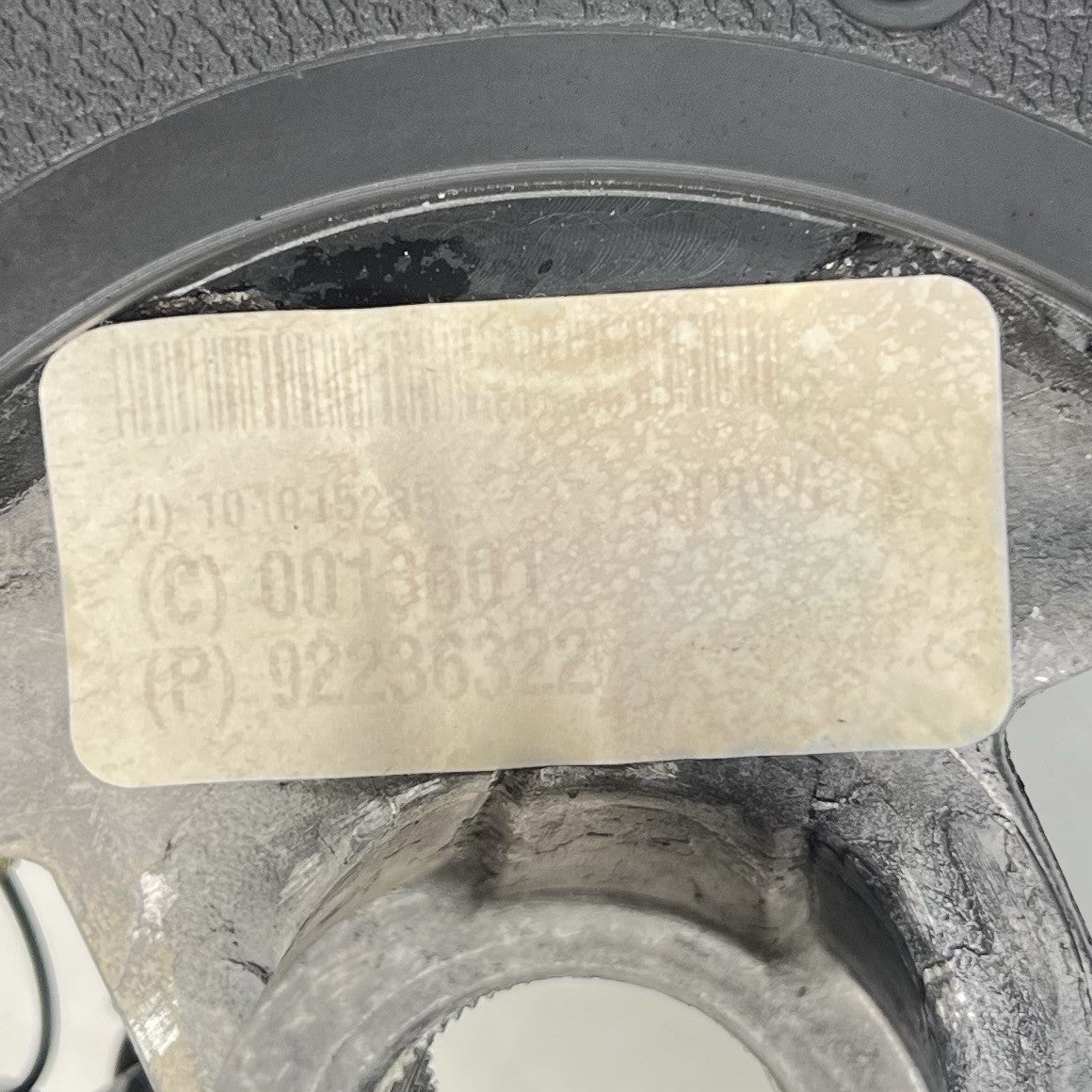 92236322 10-11 CHEVROLET CAMARO SS DRIVER STEERING WHEEL LEATHER 92236322 OEM