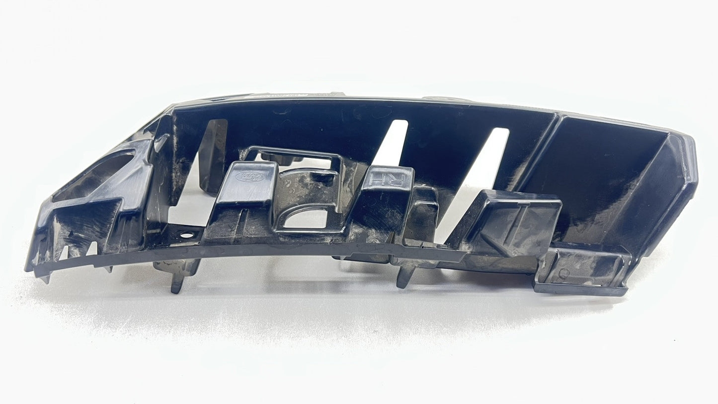 PR3B-17D960-A / PR3B 17D960 A / PR3B17D960A 24-25 FORD MUSTANG GT RIGHT REAR BUMPER BRACKET SUPPORT MOUNT PR3B-17D960-A 