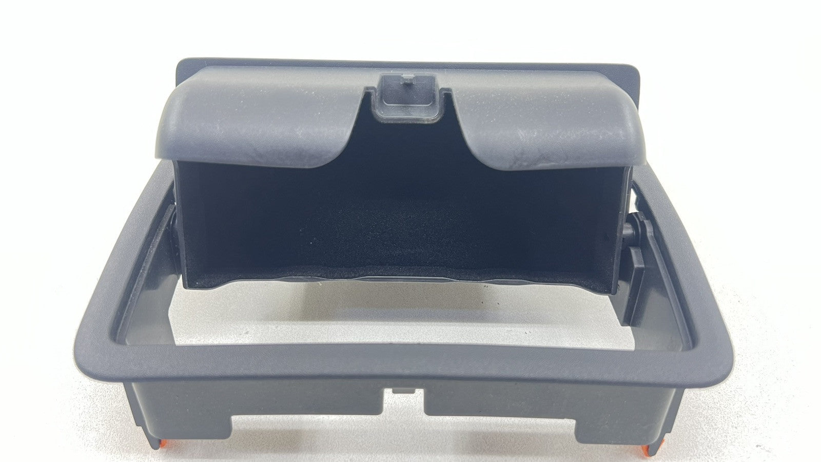 PR3B-C519A58-AAAW / PR3B C519A58 AAAW / PR3BC519A58AAAW 24-25 FORD MUSTANG GT FRONT OVERHEAD CONSOLE DOME READING LIGHT 