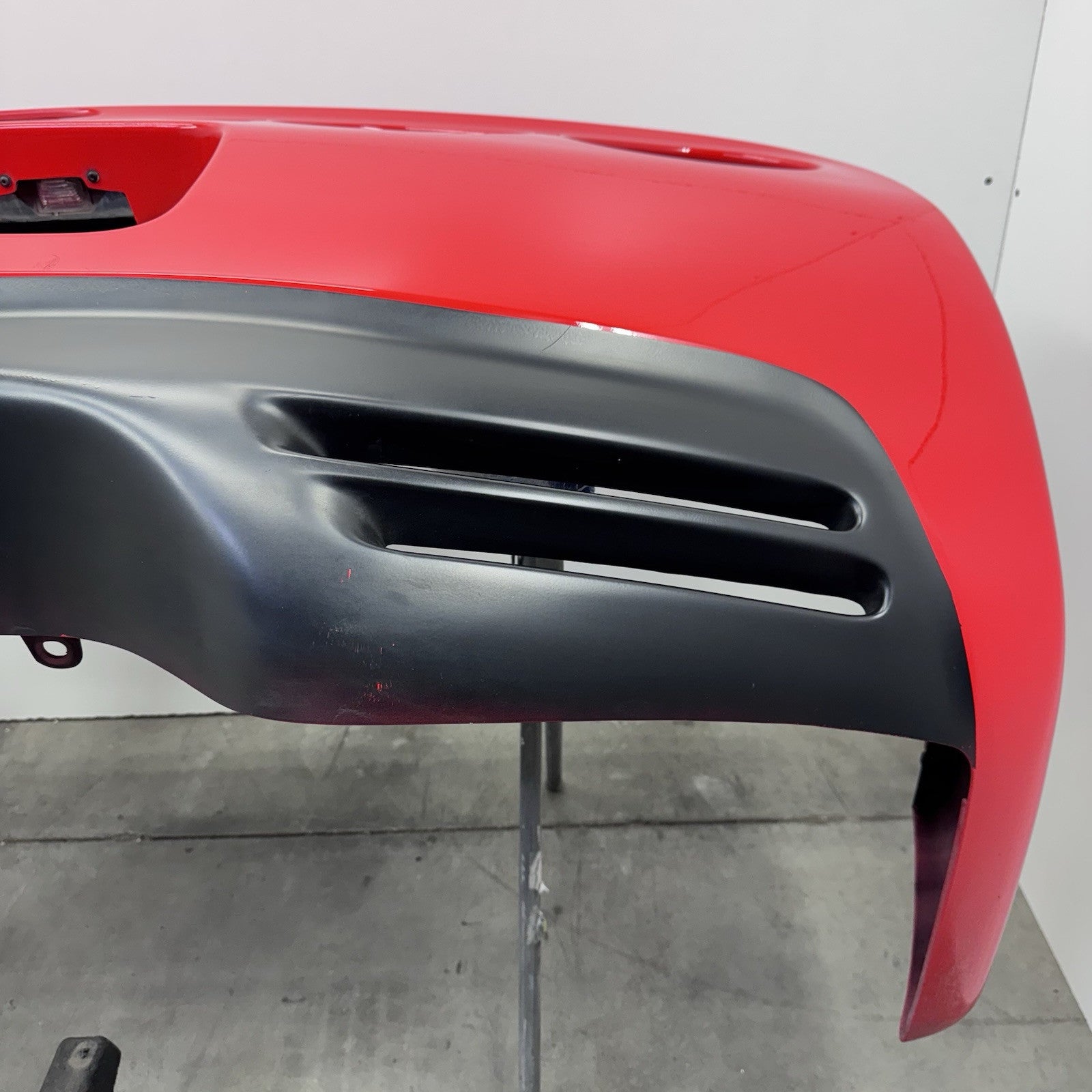 97-04 CHEVROLET CORVETTE C5 REAR BUMPER COVER FASCIA WITH FOAM ABSORBER OEM