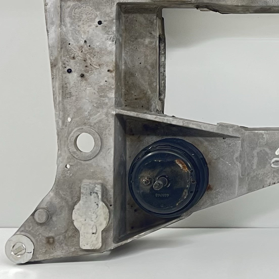 10312076 01-04 CHEVROLET CORVETTE C5 Z06 FRONT ENGINE CRADLE SUBFRAME W/ ENGINE MOUNT OEM