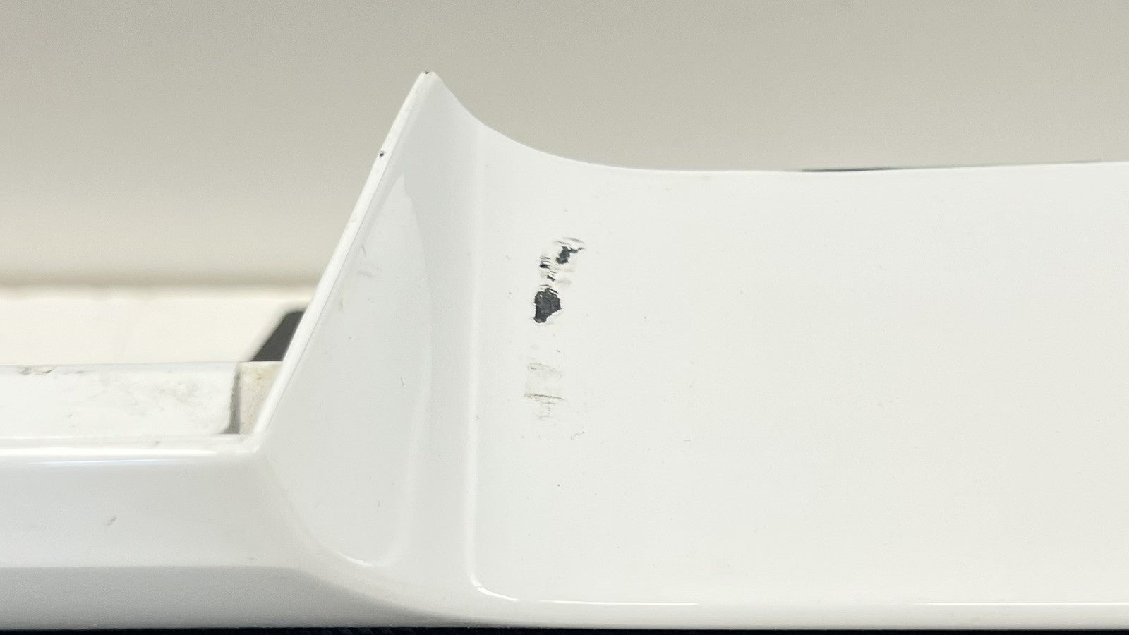 PR3B-C10155-AA / PR3B C10155 AA / PR3BC10155AA 24-25 FORD MUSTANG GT DARK HORSE LEFT SIDE SKIRT ROCKER PANEL COVER TRIM 