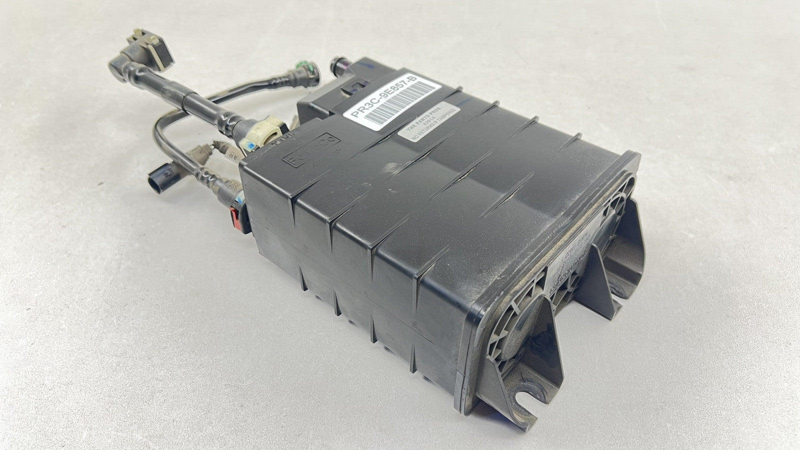 PR3C-9E857-B / PR3C 9E857 B / PR3C9E857B 24-25 FORD MUSTANG GT GAS FUEL EVAP VAPOR CHARCOAL EMISSION CANISTER OEM