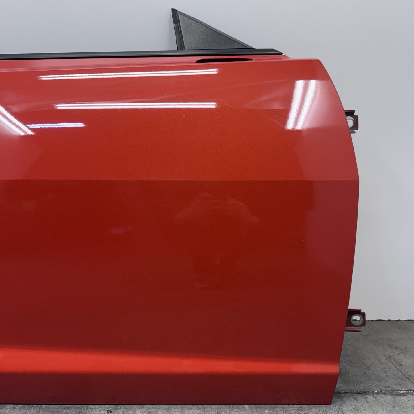 10-15 CHEVROLET CAMARO SS COUPE PASSENGER RIGHT DOOR COMPLETE WITH GLASS OEM