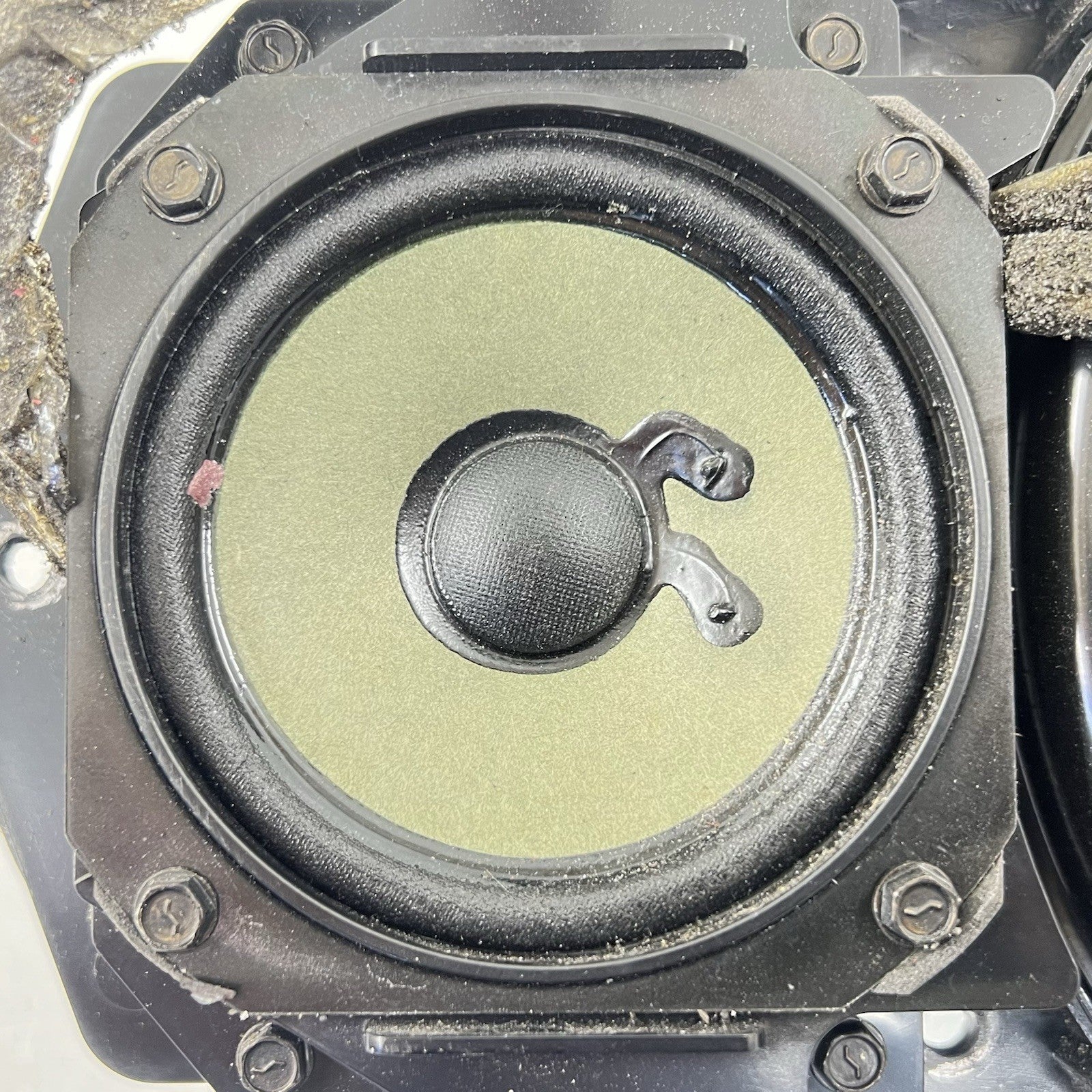 10278959 97-04 CHEVROLET CORVETTE C5 LEFT AND RIGHT DOOR SPEAKER PAIR W/ REAR SPEAKER OEM