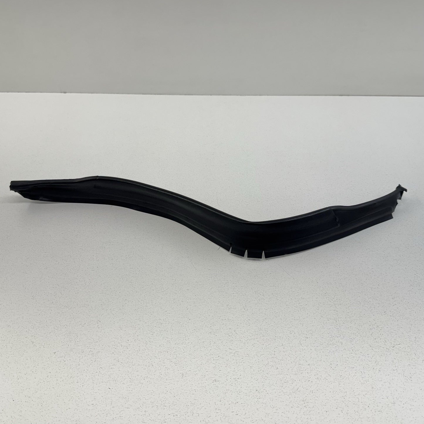 08-14 Mercedes W204 C250 Under Hood Engine Bay Weatherstrip Rubber Seal Set OEM