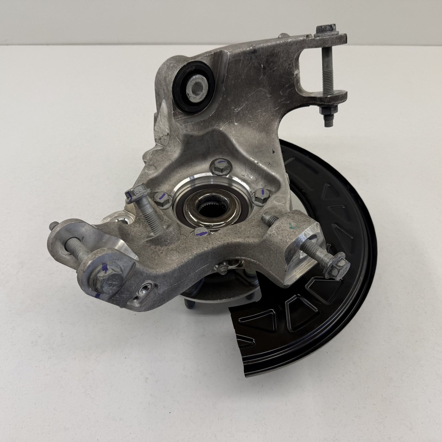 2022-2024 Rivian R1S R1T Right Rear Spindle Knuckle Hub Wheel Bearing OEM