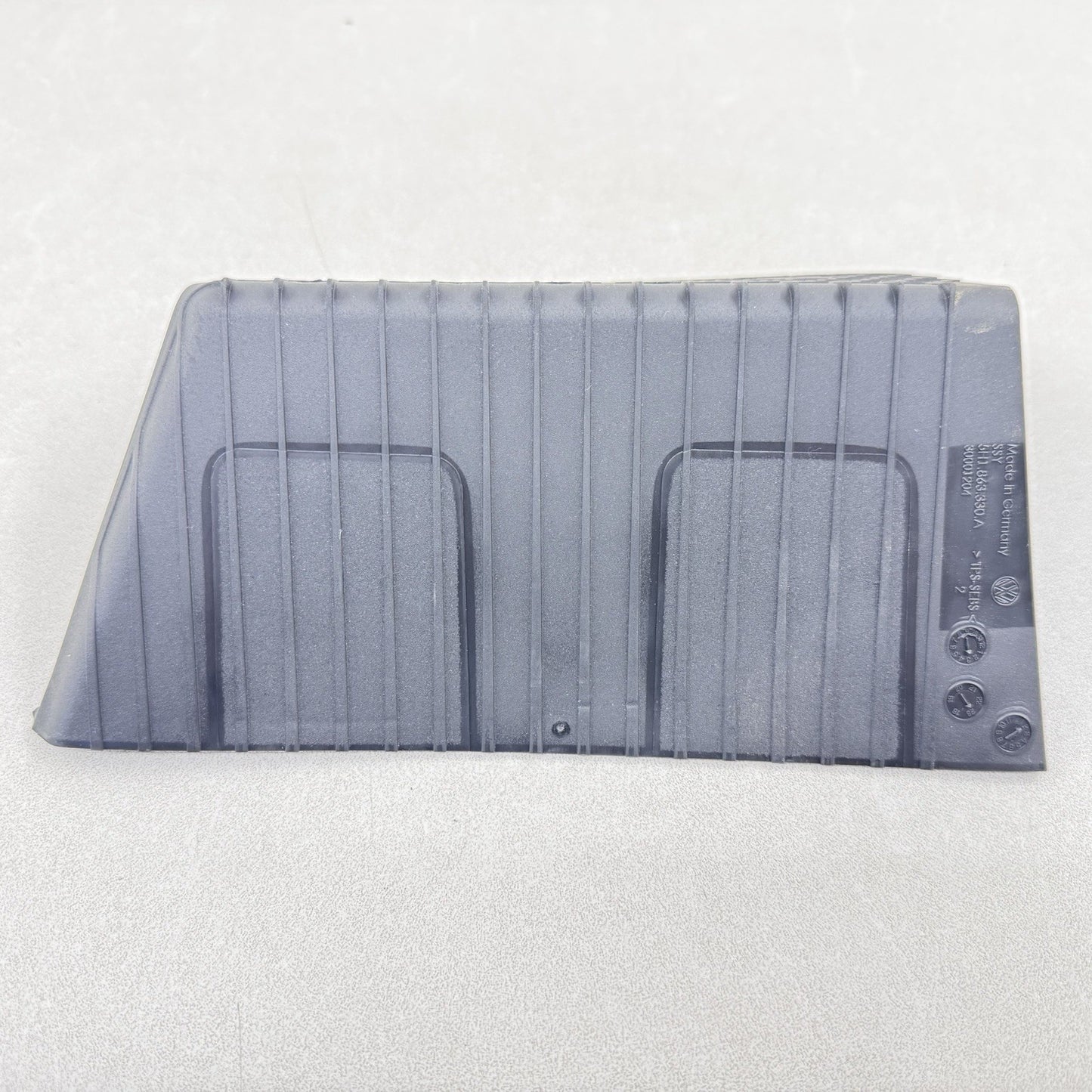 22-25 VOLKSWAGEN GOLF R MK8 CENTER CONSOLE WIRELESS CHARGE PHONE CHARGING OEM