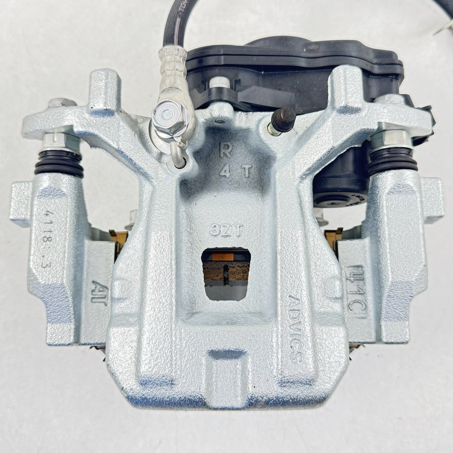 23-25 TOYOTA PRIUS PASSENGER RIGHT REAR CALIPER BRAKE WITH BRAKE LINE OEM