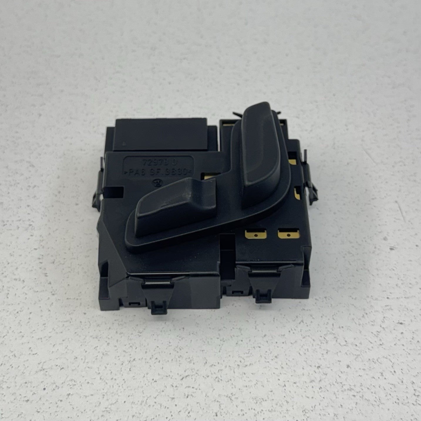 08-14 Mercedes W204 C250 Passenger Right Front Seat Control Switch OEM