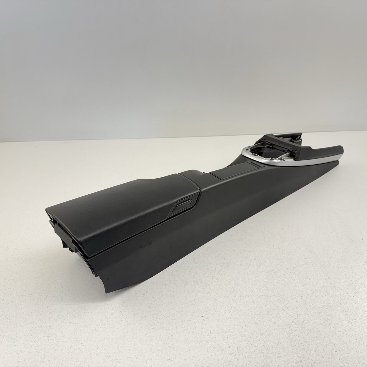 05-12 Porsche 911 997 Carrera Cabriolet Center Console Arm Rest Storage OEM
