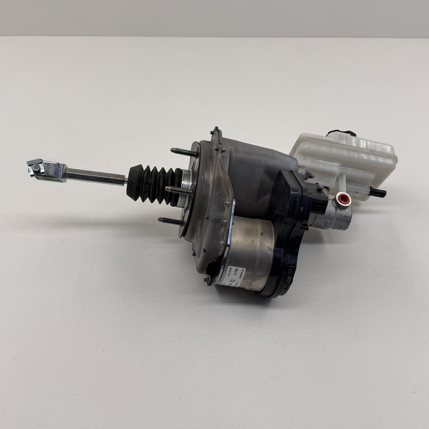 2022-2024 Rivian R1S R1T Power Brake Booster Master Cylinder PT00054358-B OEM