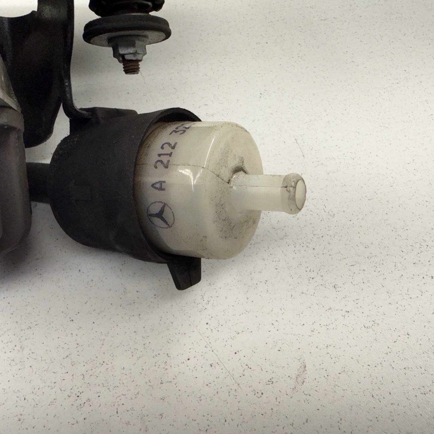 12-18 Mercedes W218 CLS550 Airmatic Air Suspension Compressor Pump OEM