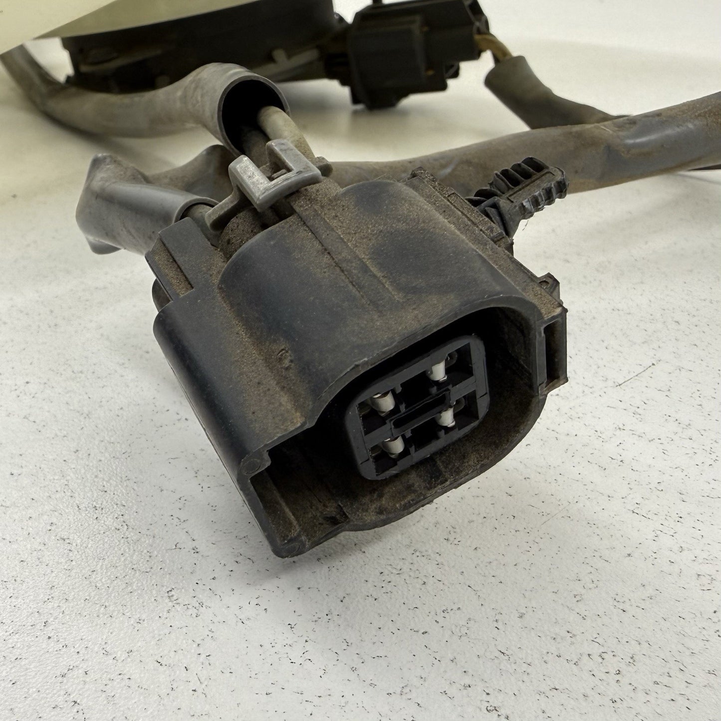 13-15 Chevrolet Camaro SS 1LE Radiator Cooling Fan Motor With Fan Blade Pair OEM