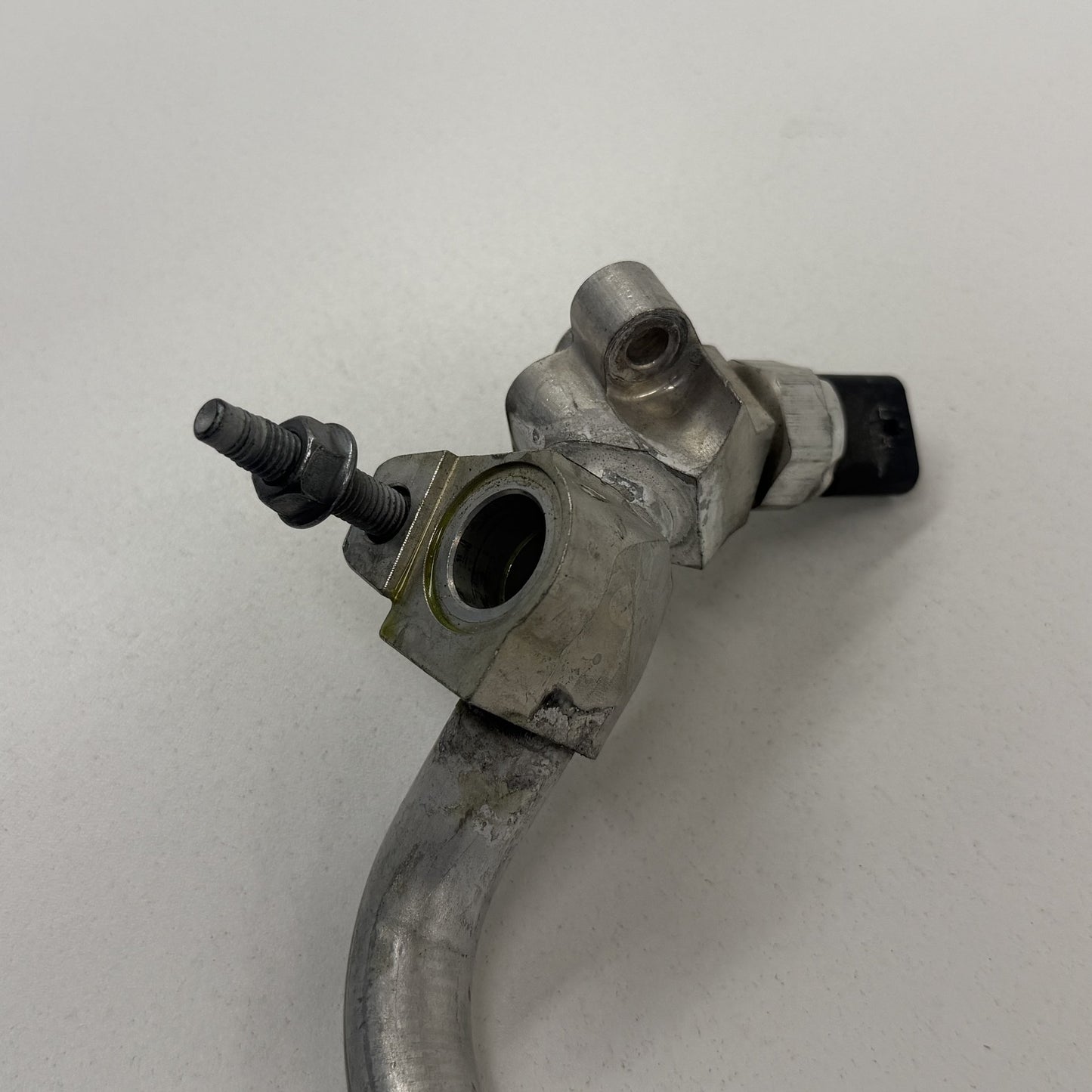 2022-2024 Rivian R1S R1T HVAC A/C Suction Line Hose Pipe Tube PT00001688-H OEM