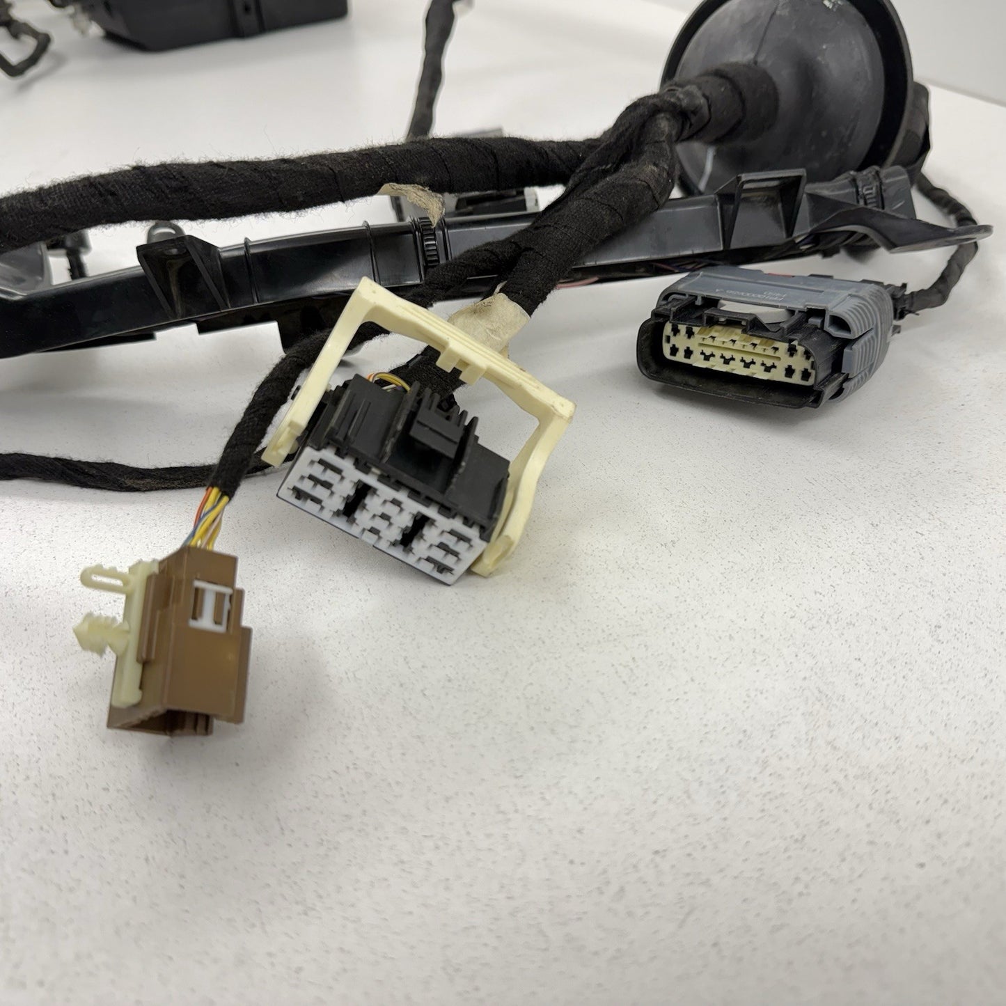 2021 Dodge Challenger Engine Bay Wiring Wire Harness W/ Fuse Box 68498602AB OEM