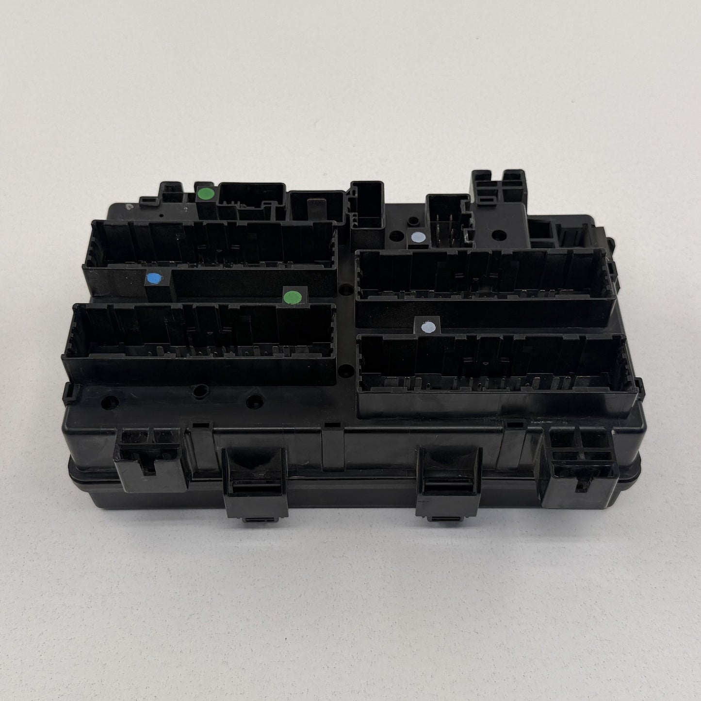 2023-2024 Ram 2500 3500 Intelligent Power Distribution Fuse Box 68547200AA OEM
