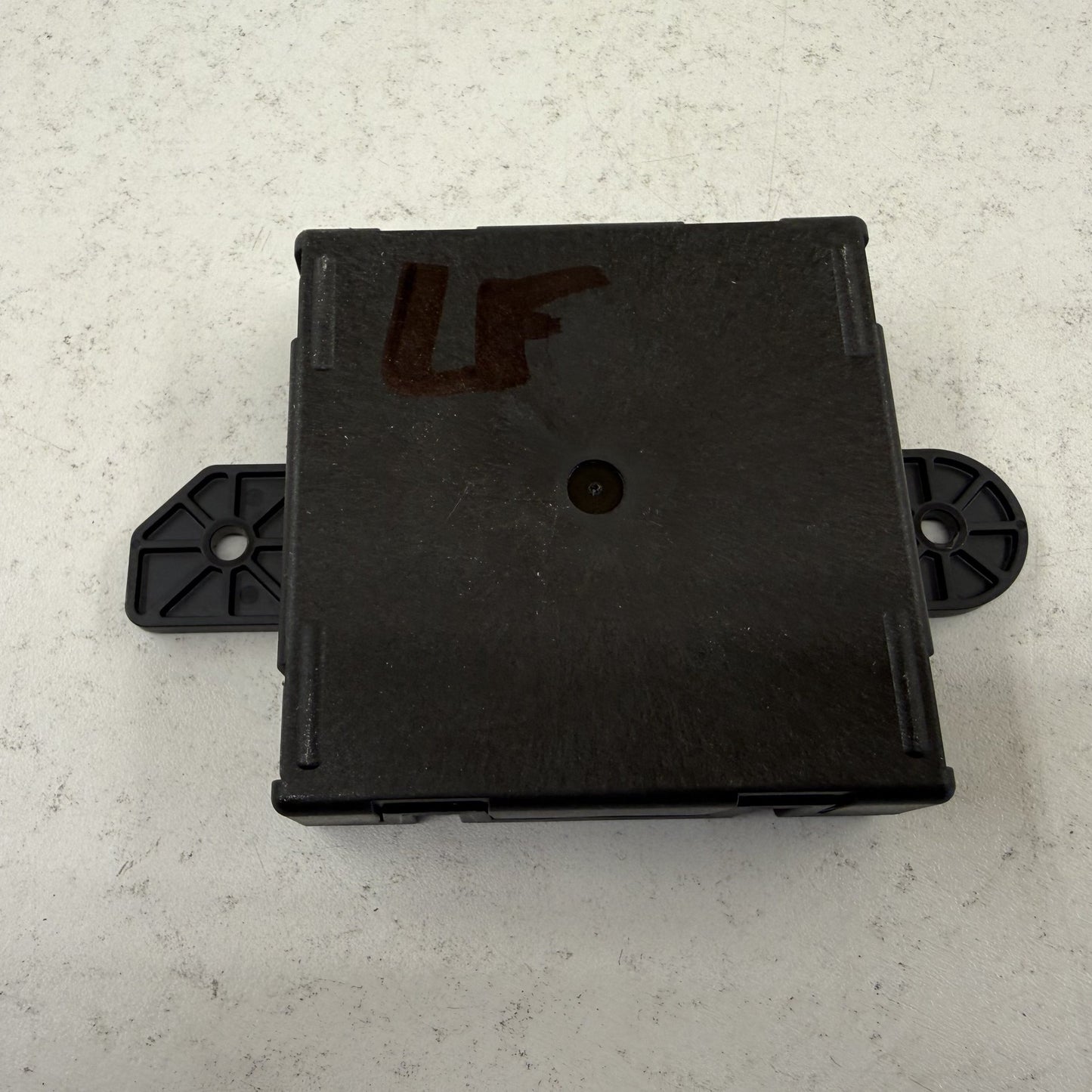2015-2022 Dodge Durango Driver Left Front Door Control Module 68316561AD OEM