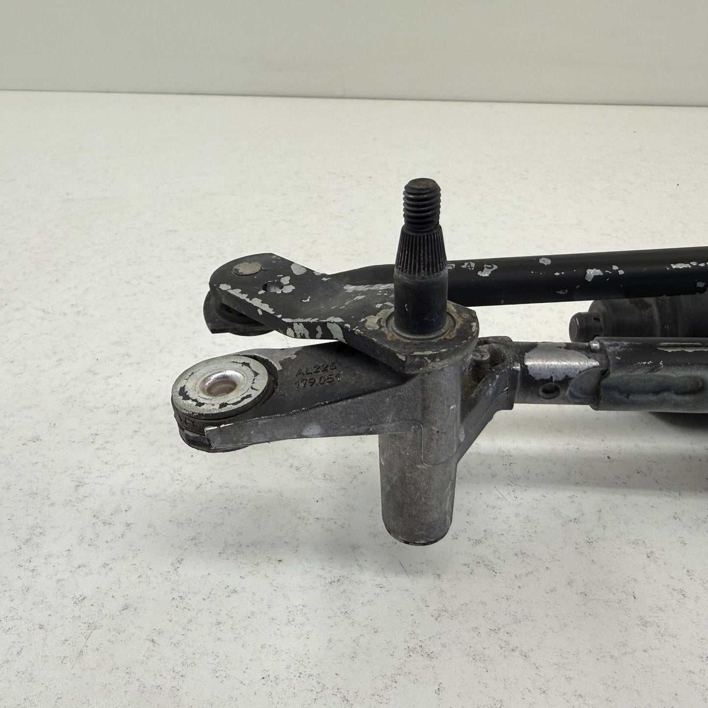 14-18 Bentley Flying Spur Front Windshield Wiper Motor Linkage Arm Assembly OEM