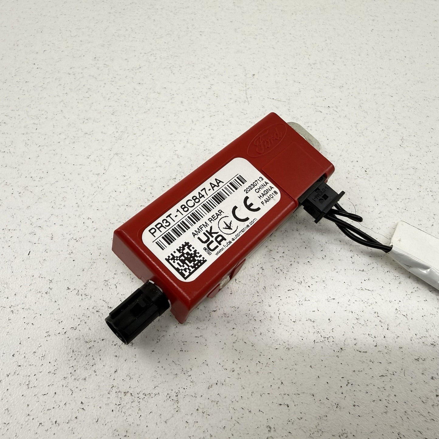 24-26 Ford Mustang Radio Antenna Amplifier Isolator PR3T-18C847-AA OEM