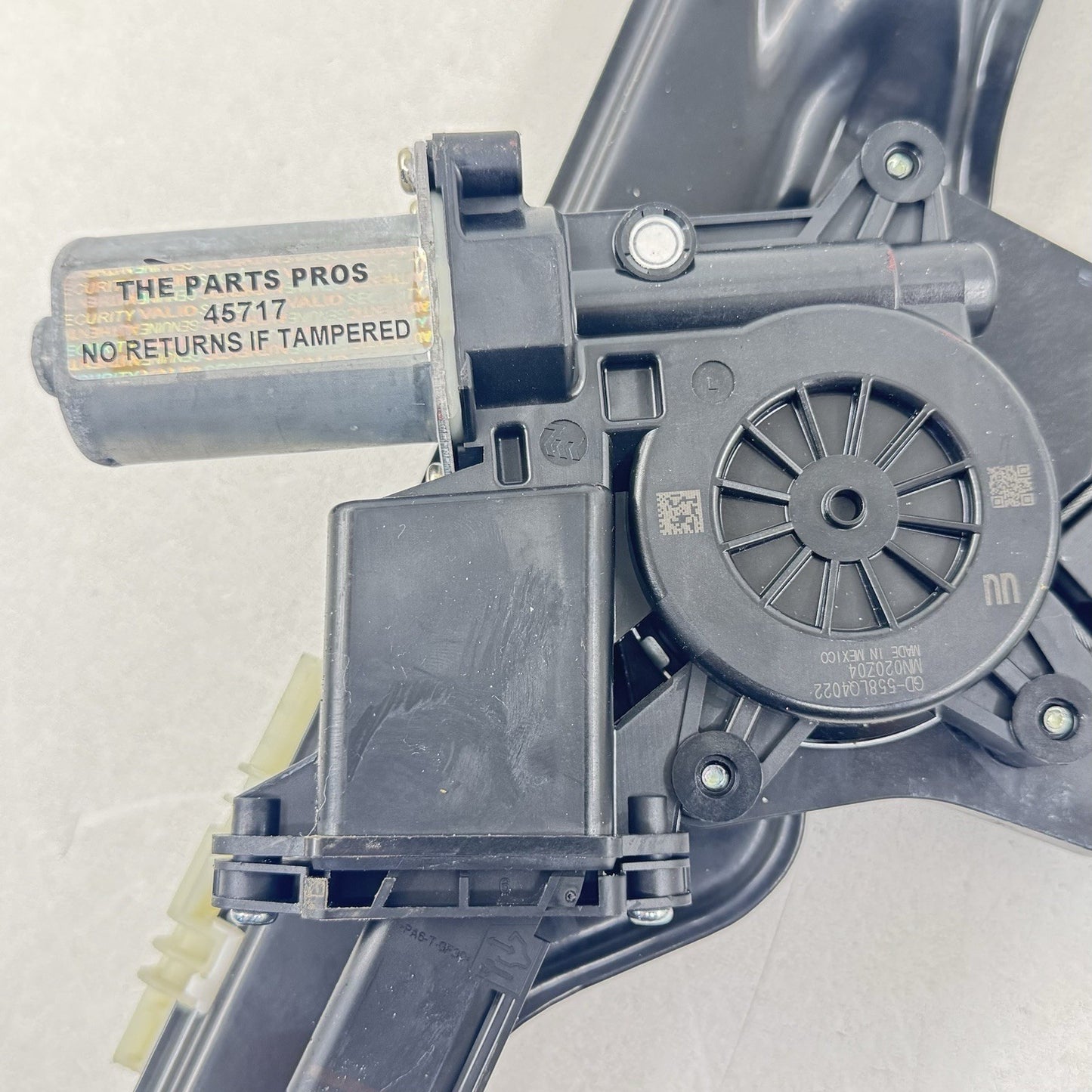 22-25 CADILLAC CT5 V BLACKWING RIGHT FRONT DOOR GLASS WINDOW REGULATOR MOTOR OEM