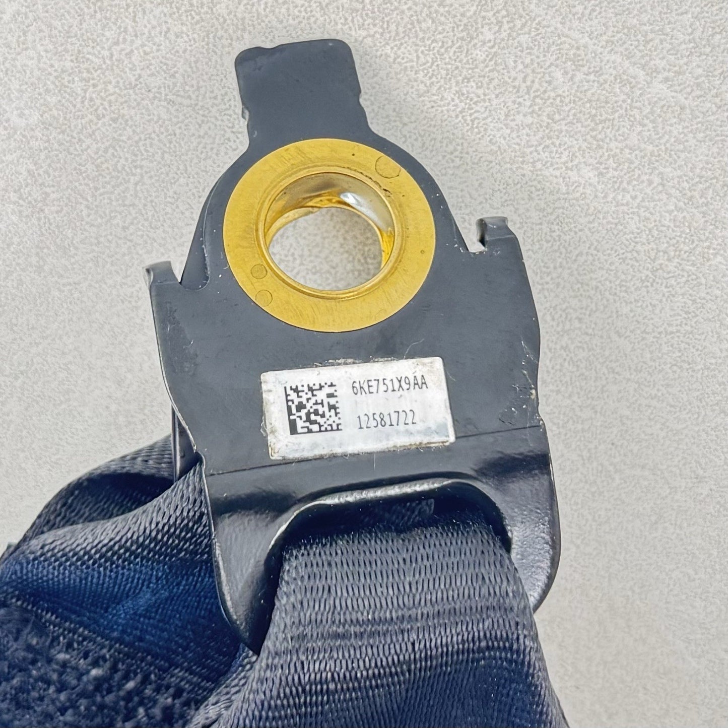 19-23 DODGE CHALLENGER REAR CENTER SEAT BELT SEATBELT BUCKLE 6KE751X9AA OEM
