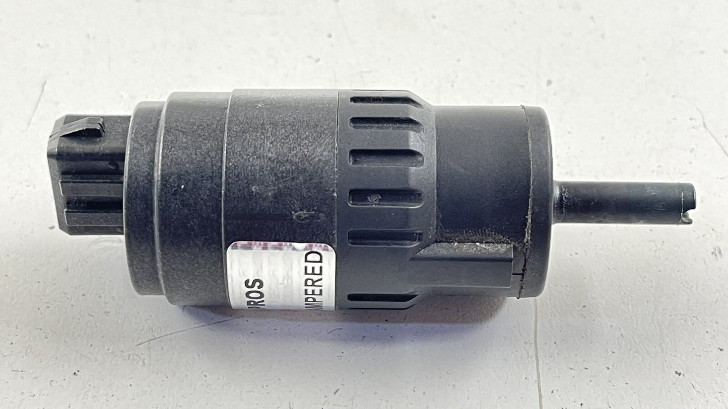 14-22 MASERATI QUATTROPORTE WASHER BOTTLE TANK RESERVOIR PUMP OEM