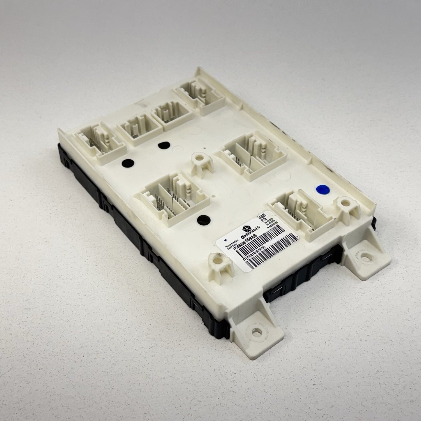 2018 Maserati Ghibli Engine Control Module ECU Body Module RF Hub W/ Key Set OEM