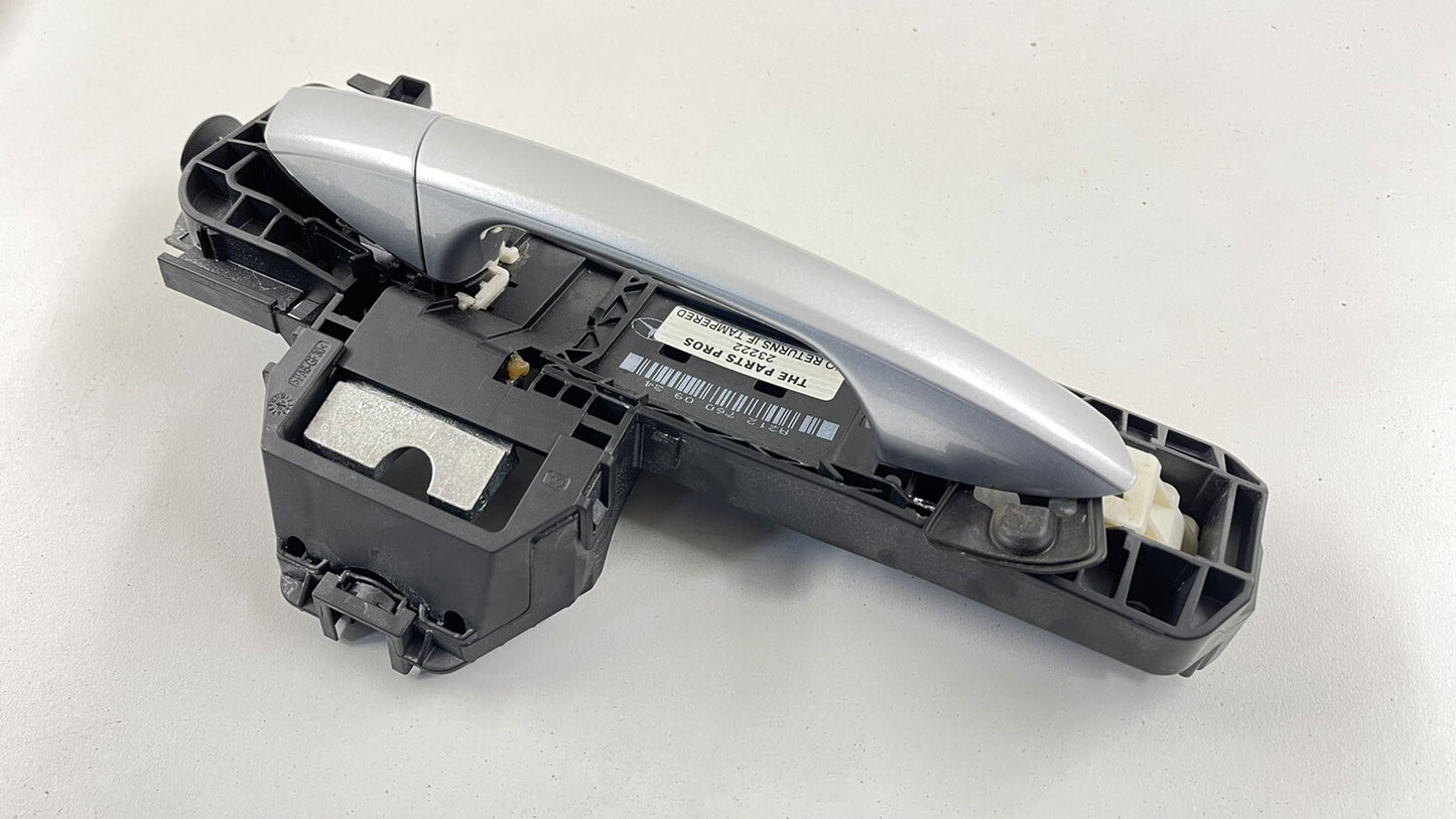 10-13 MERCEDES BENZ W212 E CLASS PASSENGER RIGHT REAR EXTERIOR DOOR HANDLE OEM