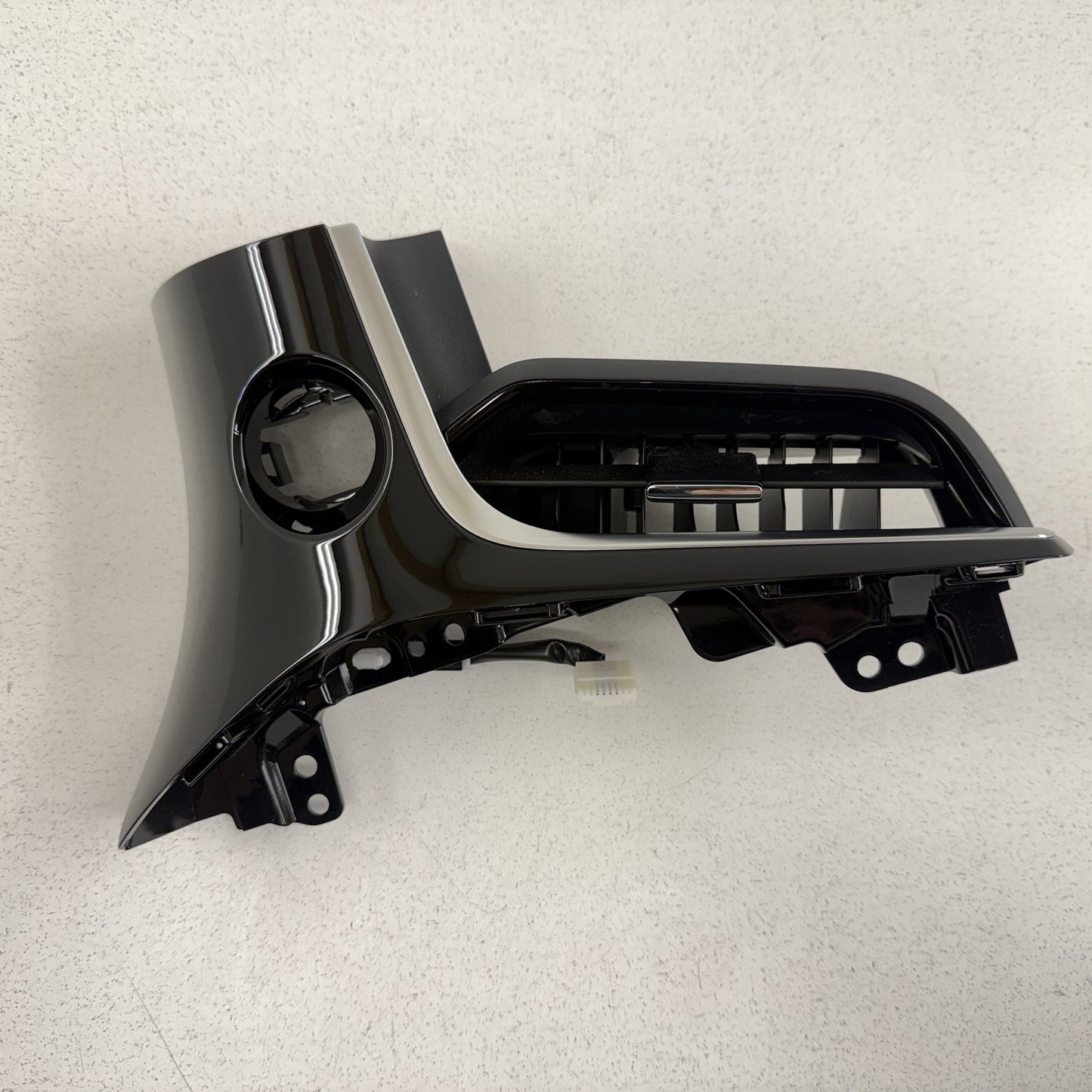 17-22 Toyota Prius Prime Front Center Dash Air Vent Grille Trim Bezel OEM