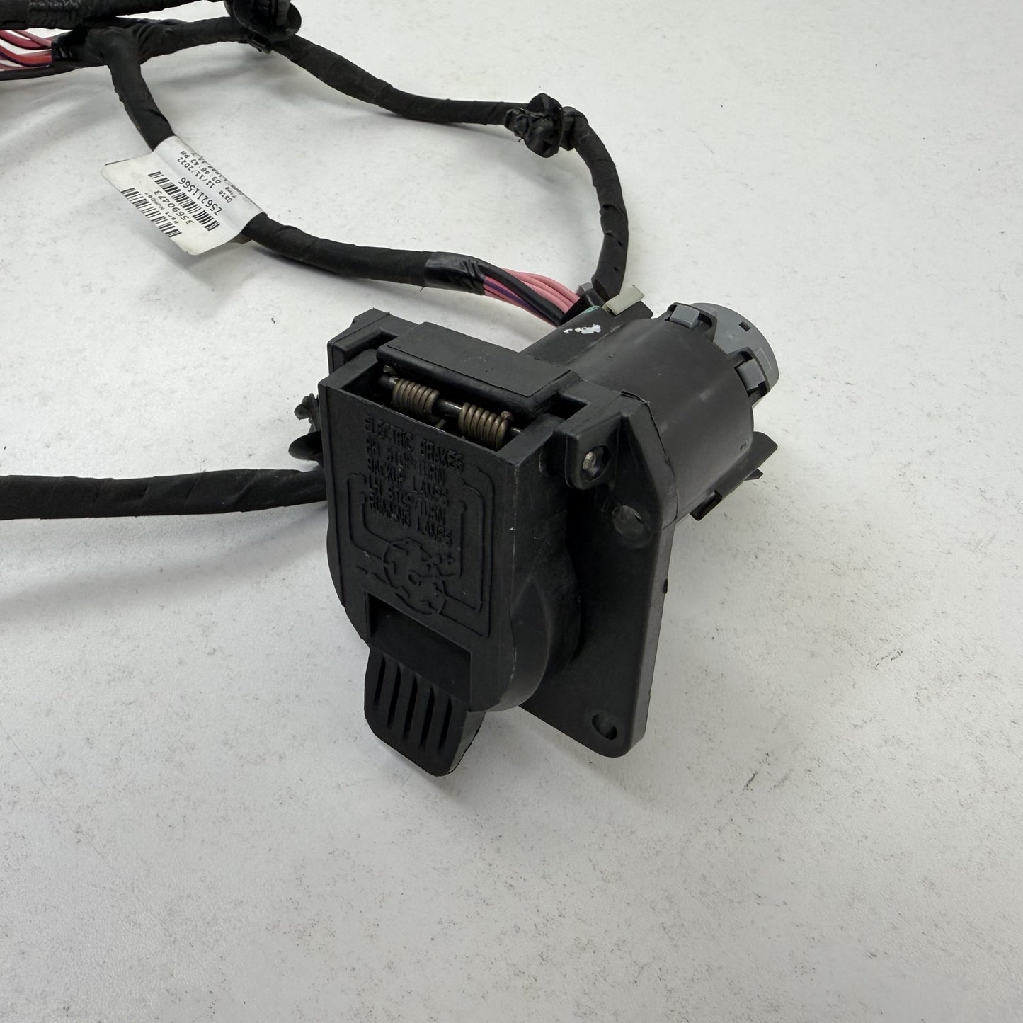 2022-2024 Rivian R1S Rear Trailer Tow Plug Wiring Harness PT00051566-F OEM