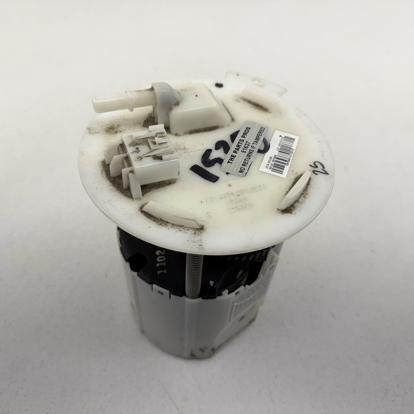 10-15 Chevrolet Camaro SS Gas Tank Fuel Pump Sending Unit Pair OEM
